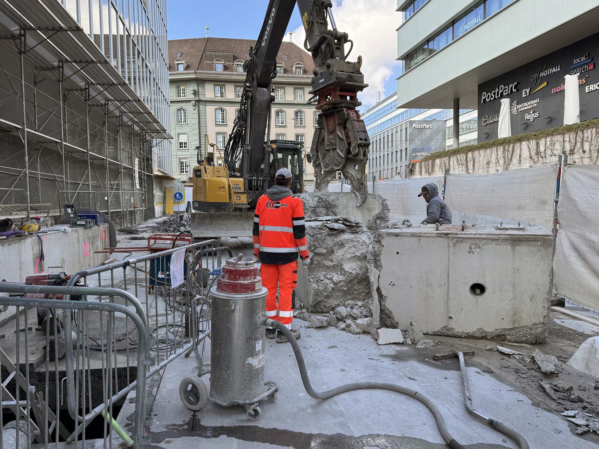 09_pressarbeiten_fraebag_bern.jpg 09_pressarbeiten_fraebag_bern.jpg