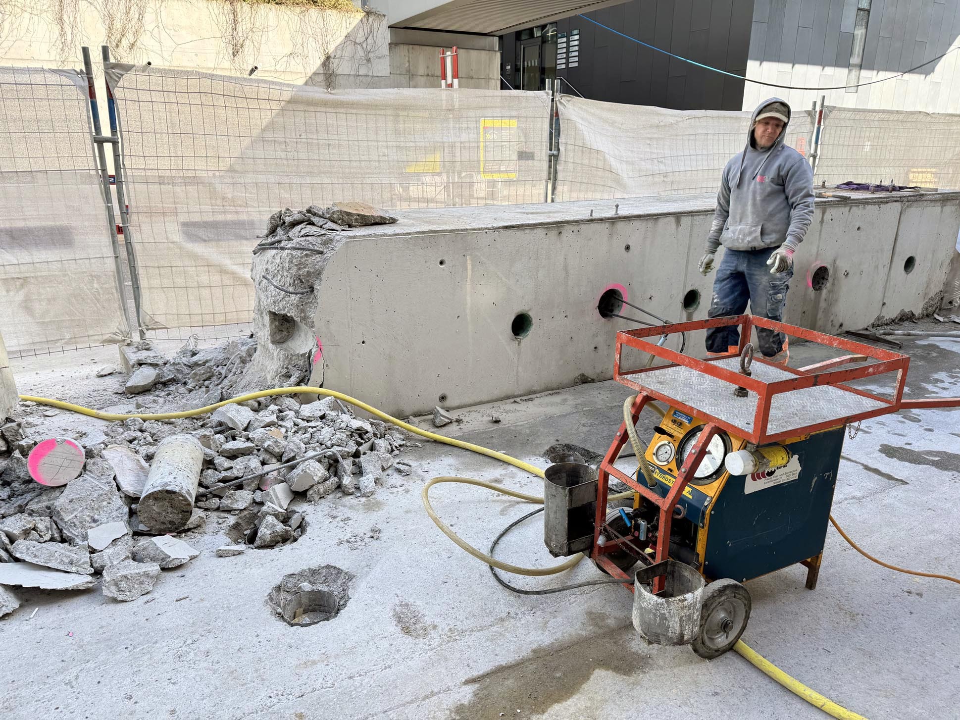 06_pressarbeiten_fraebag_bern.jpg 06_pressarbeiten_fraebag_bern.jpg